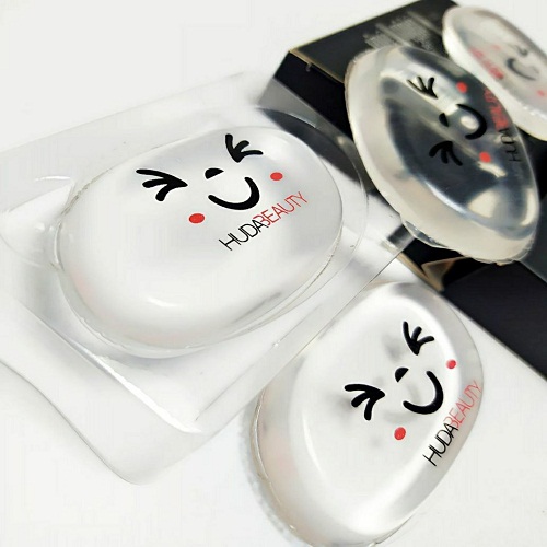 معرفی پد آرایشی سیلیکونی برای آرایش یک دست بانوان