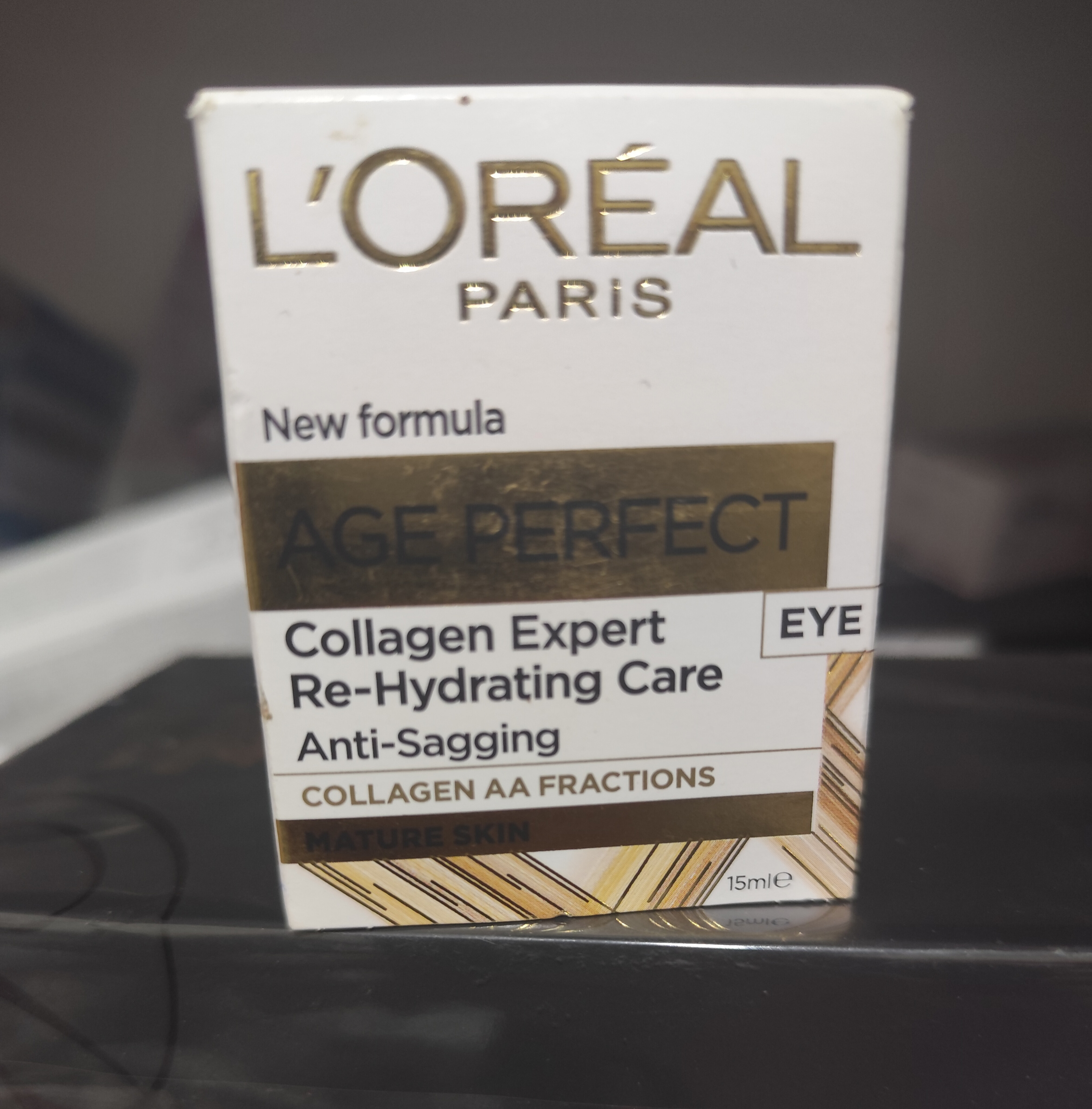 کرم دور چشم ضد چروک و آبرسان Age Perfect لورال 15ml